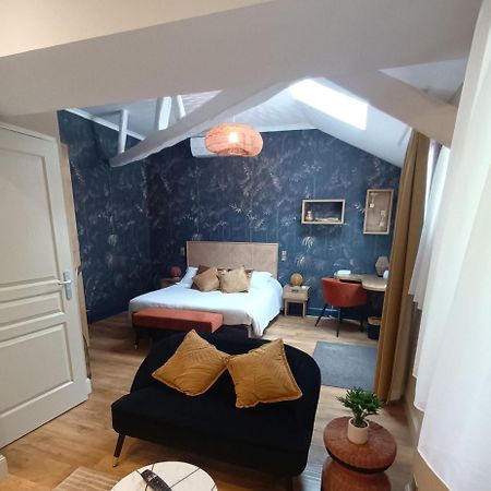 Logis Hotel La Breche - Restaurant Berthelot Amboise Eksteriør bilde