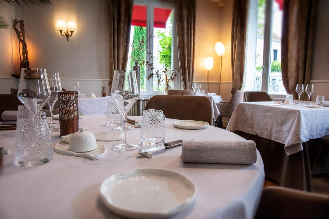 Logis Hotel La Breche - Restaurant Berthelot Amboise Eksteriør bilde